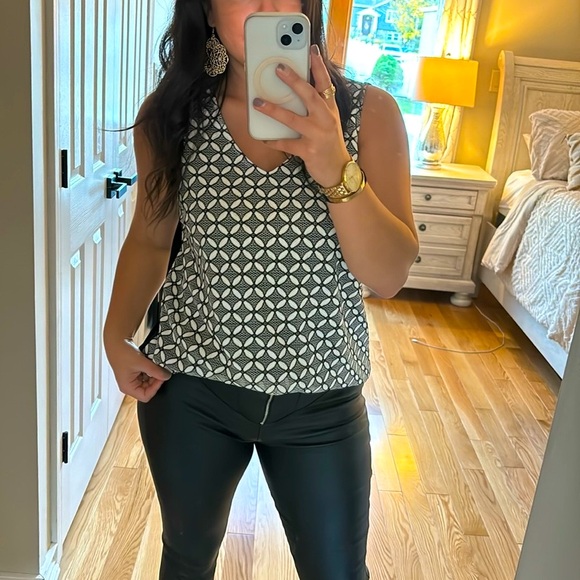 Dress Barn Tops - NWT size medium lace tank